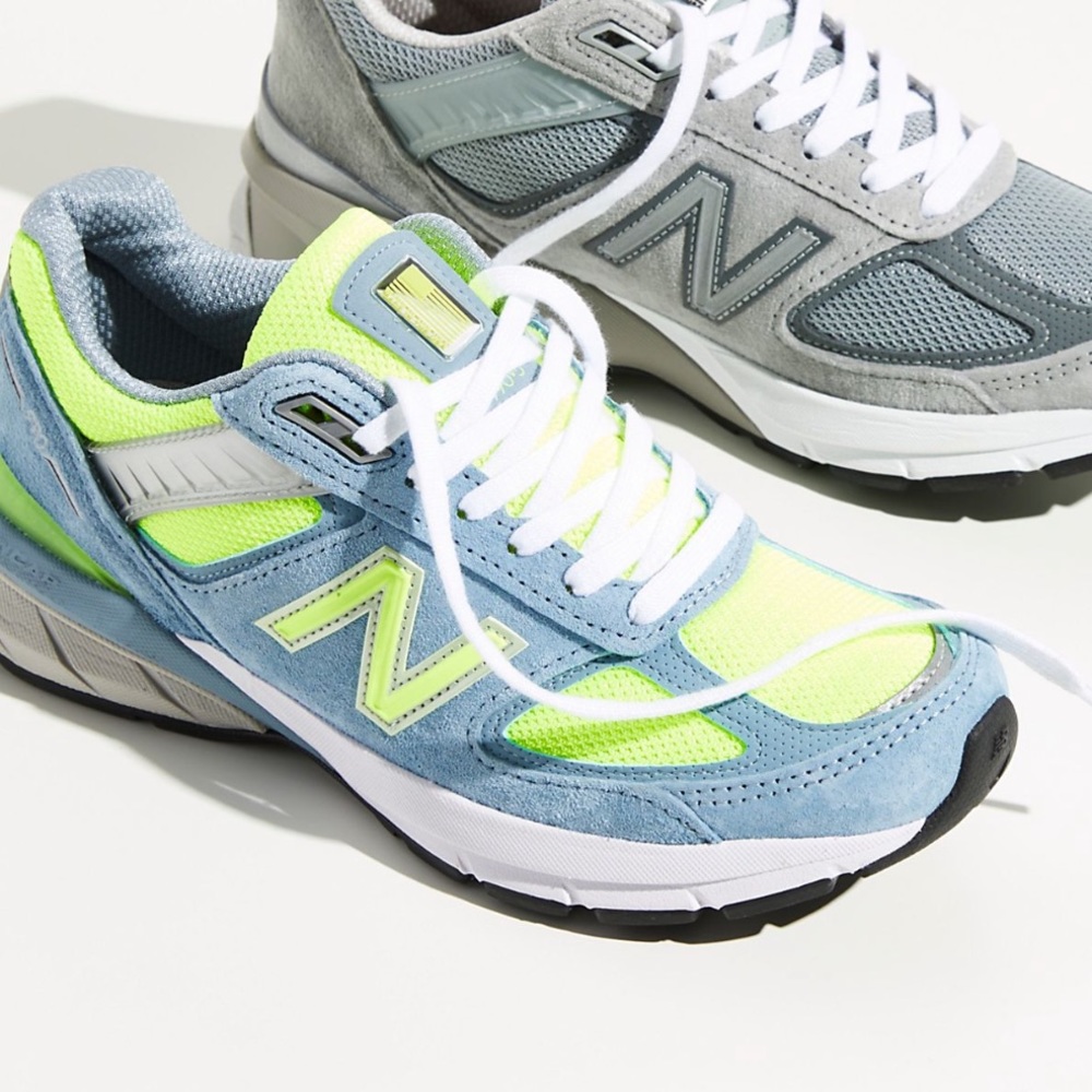 New Balance 990v5 sneakers